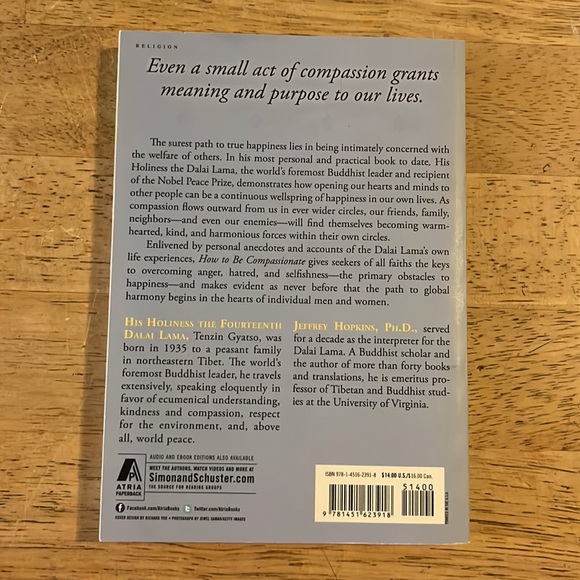 Dalai Lama Bundle of Three Books Bundle #2 - Picture 8 of 16